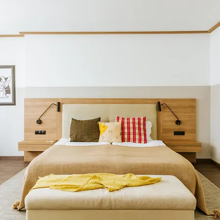 Wn Lab - Including Breakfast And Parking Hotel 4*