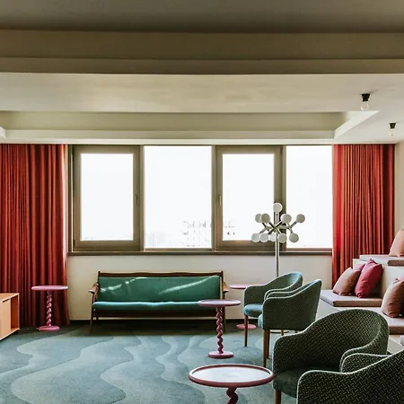 Wn Lab - Including Breakfast And Parking Hotel 4*